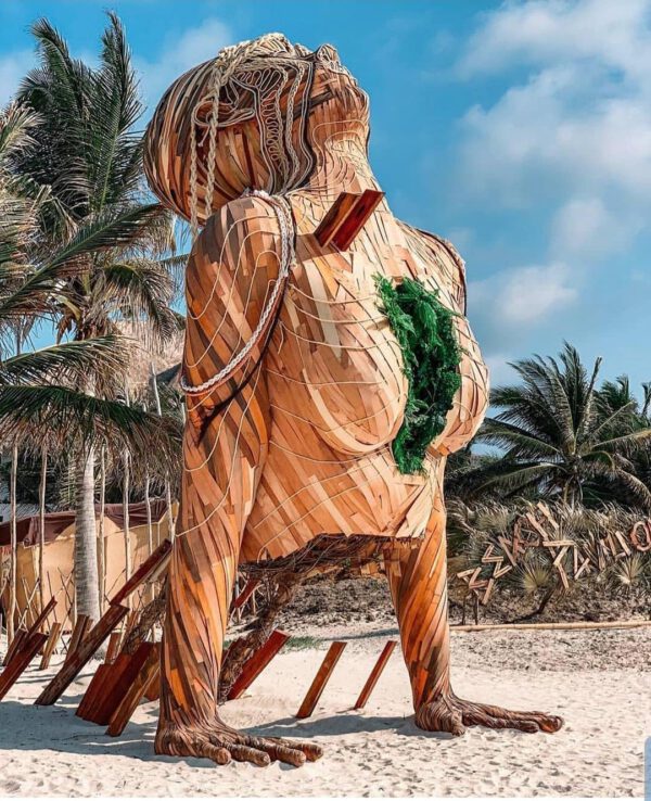 Daniel Popper Statue at beach