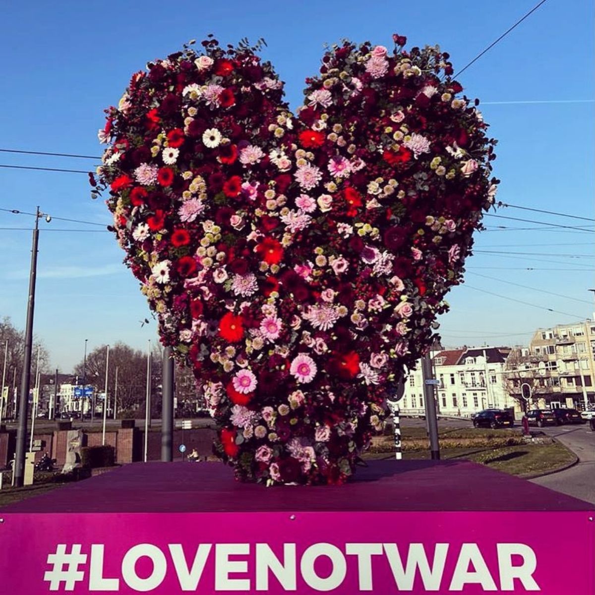 Heart for #lovenotwar at Auction Plantion - on Thursd