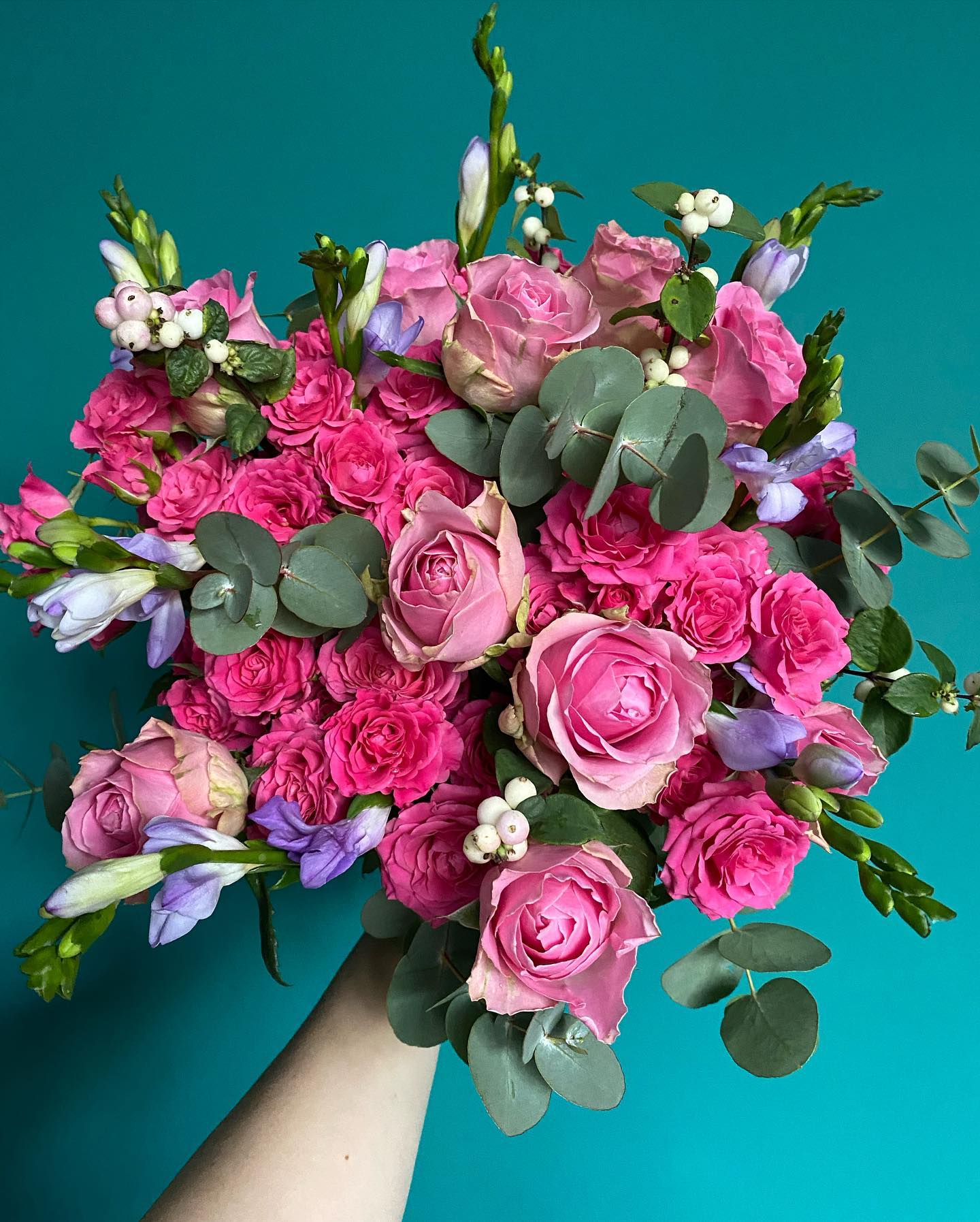 Bouquet with Wham Roses - De Ruiter on Thursd
