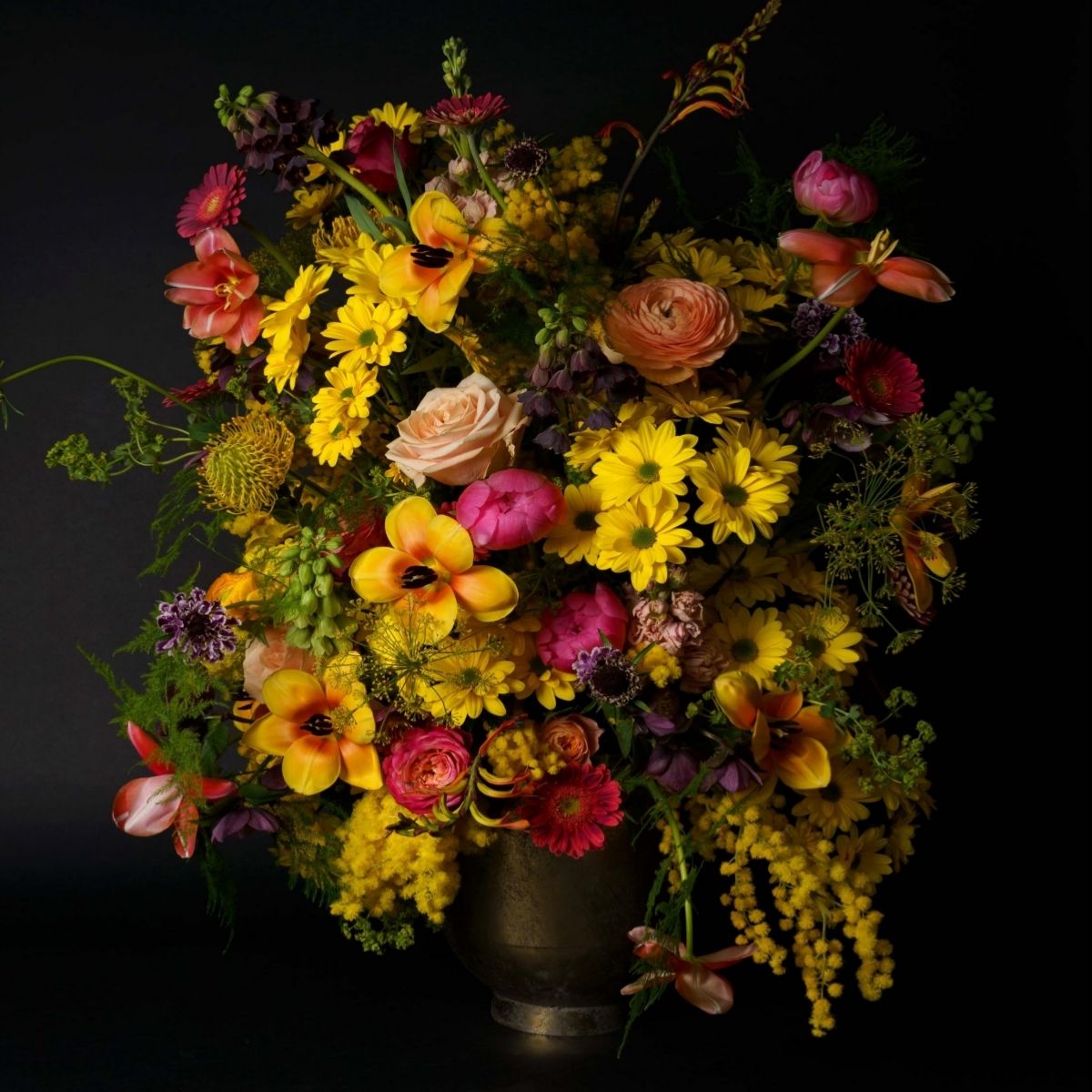 Bouquet in Dutch Master style with Chrysanth Dutchmaster