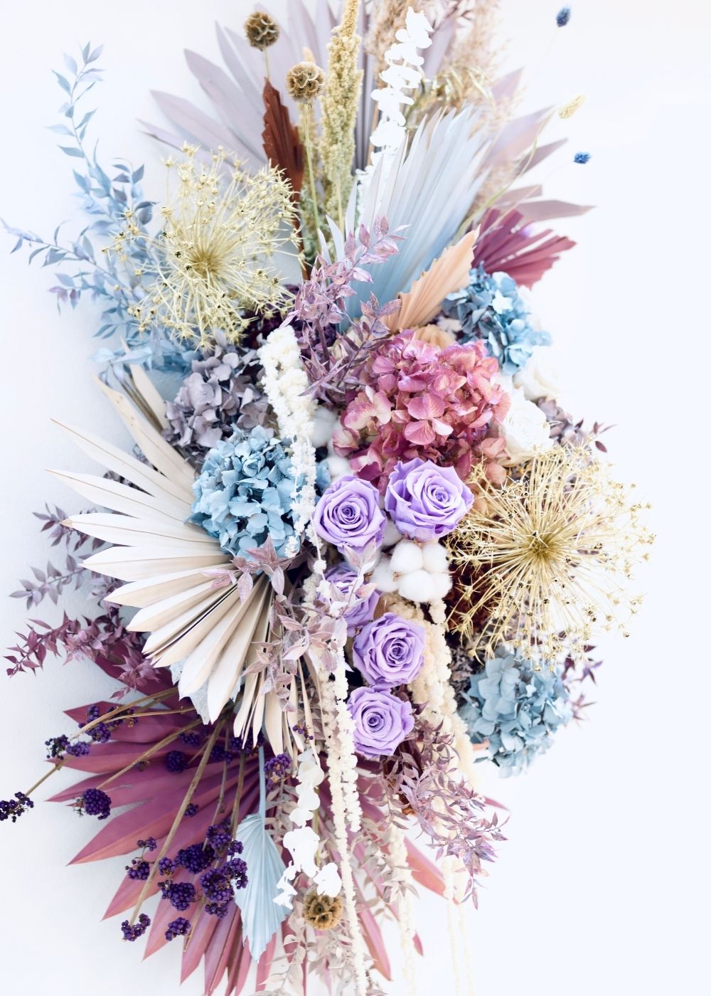 Dried flower design by Katya Hutter - On Thursd.