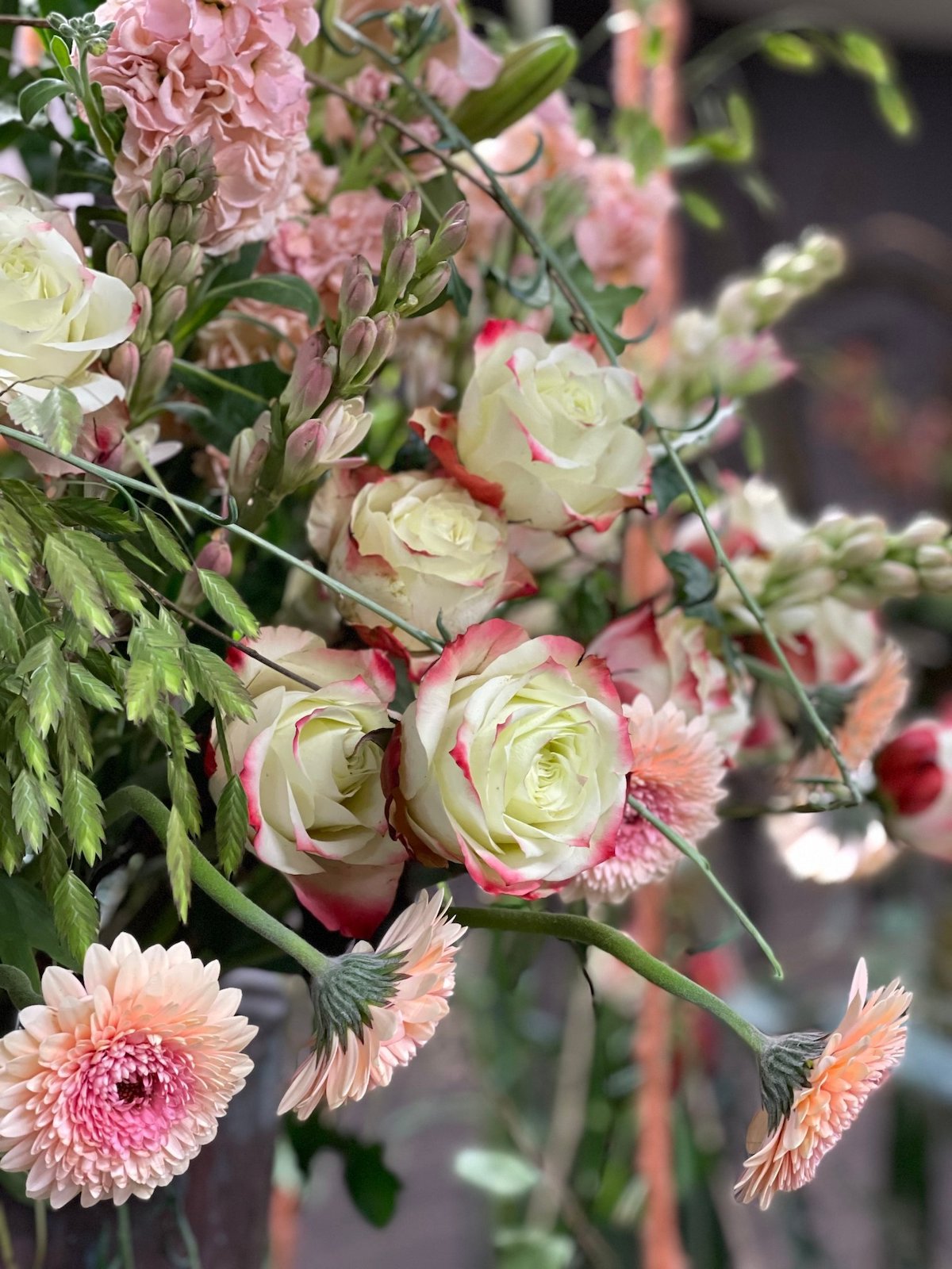 Gregor Lersch Floral Design with Fairy Queen roses - Decofresh on Thursd