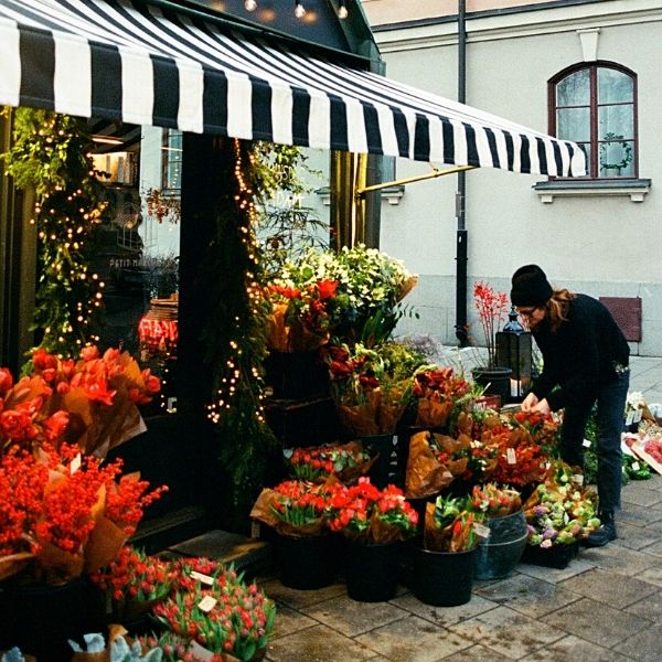 Flower Shops- on Thursd 