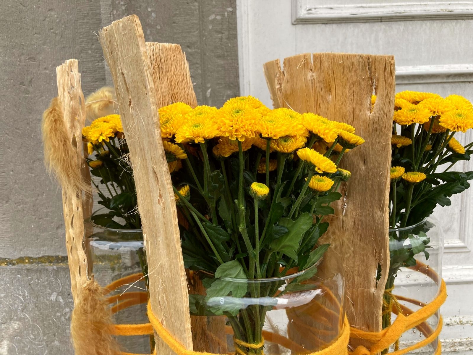 Three Glass Vases to Gift With Chrysanthemum Santini Maverick Sunny - on Thursd