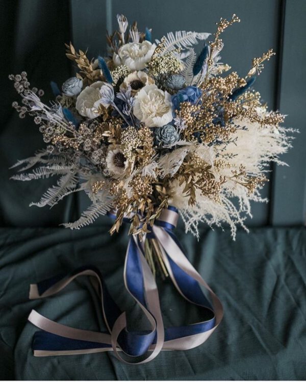 20 Beautiful Blue Bouquets