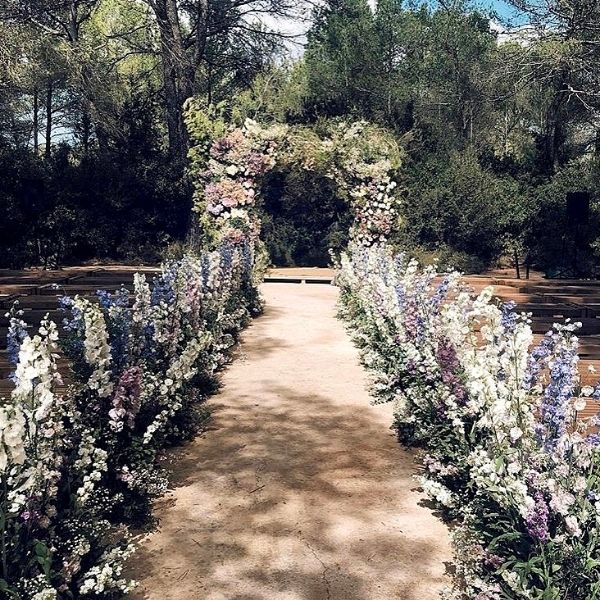 Floral wedding aisles are in for 2022- on Thursd 