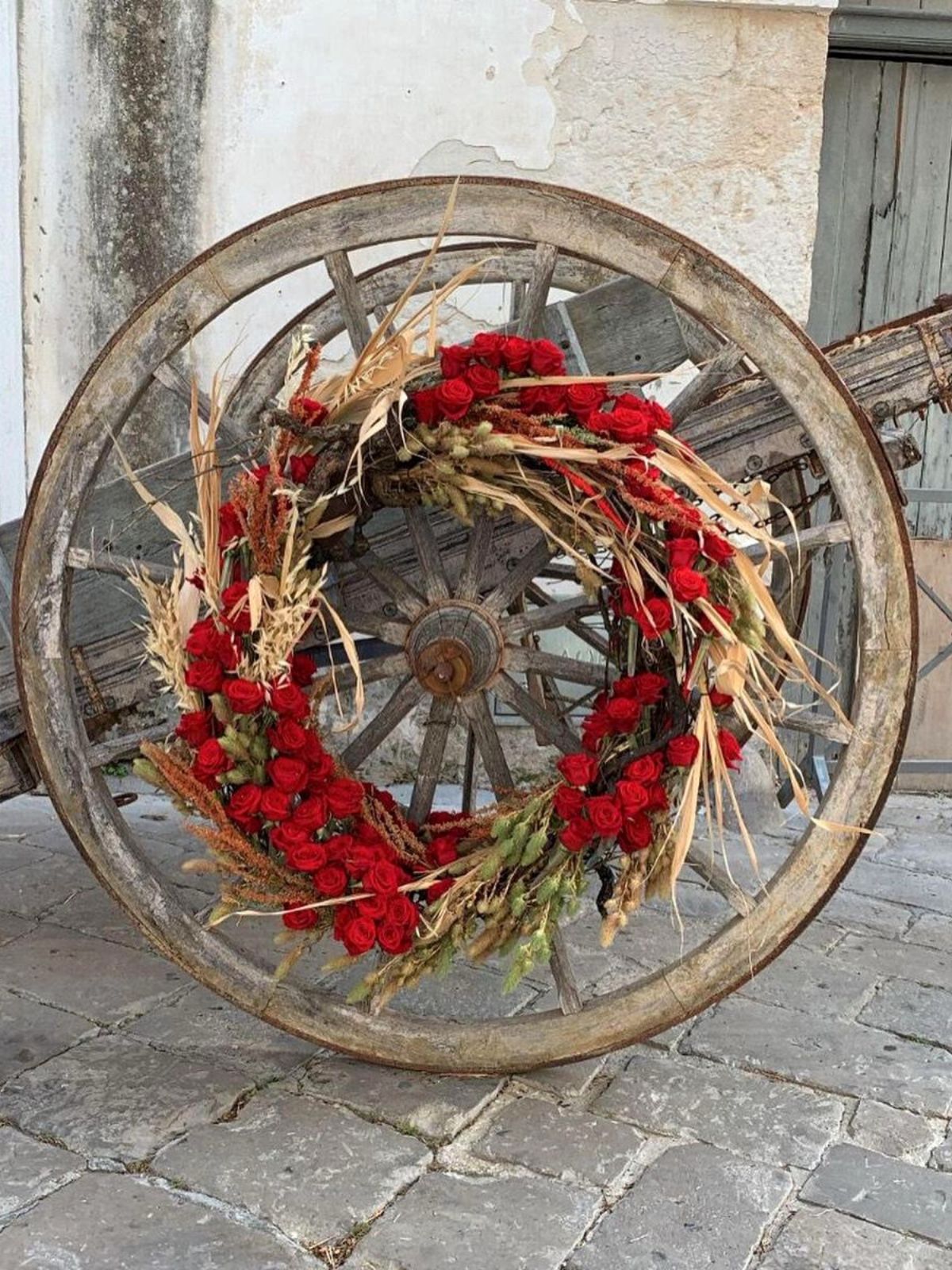 Carriage with Freedom Roses of Naranjo Roses for Arteflorando in Leverano - on Thursd