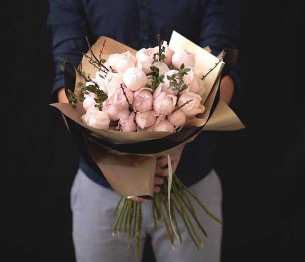 The High-risk, High-reward Heavenly Scented Rose Peony Pink Bouquet