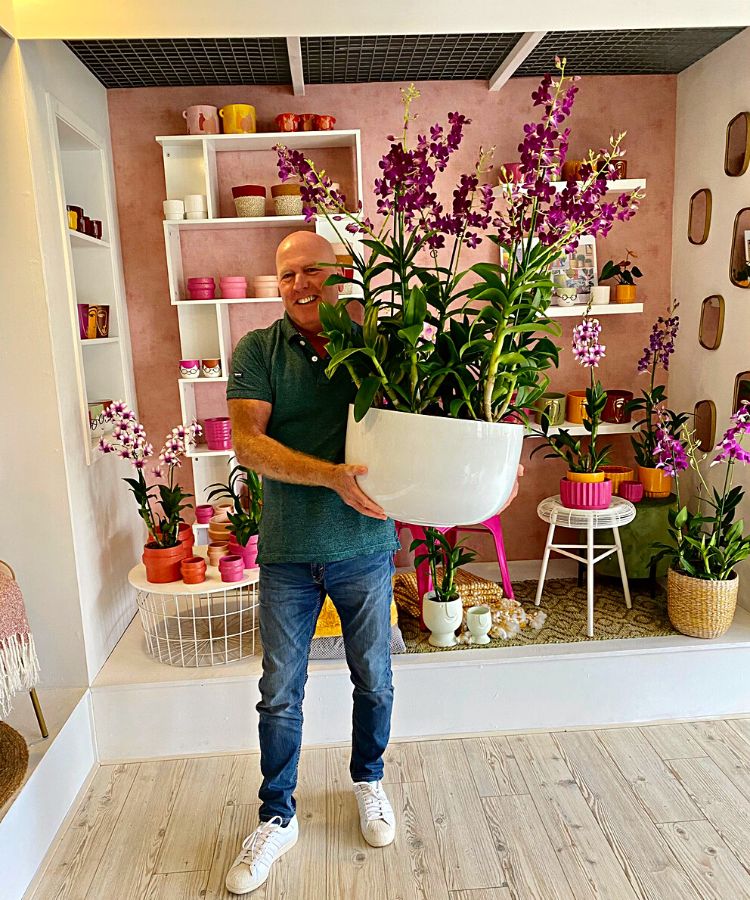 Wil Nederpel with Sa-nook orchids - on Thursd