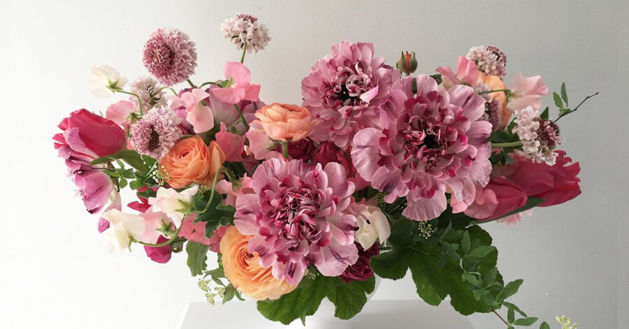 Your Favorite Japanese Ranunculus Charlotte - Team Flower arrangement - on thursd