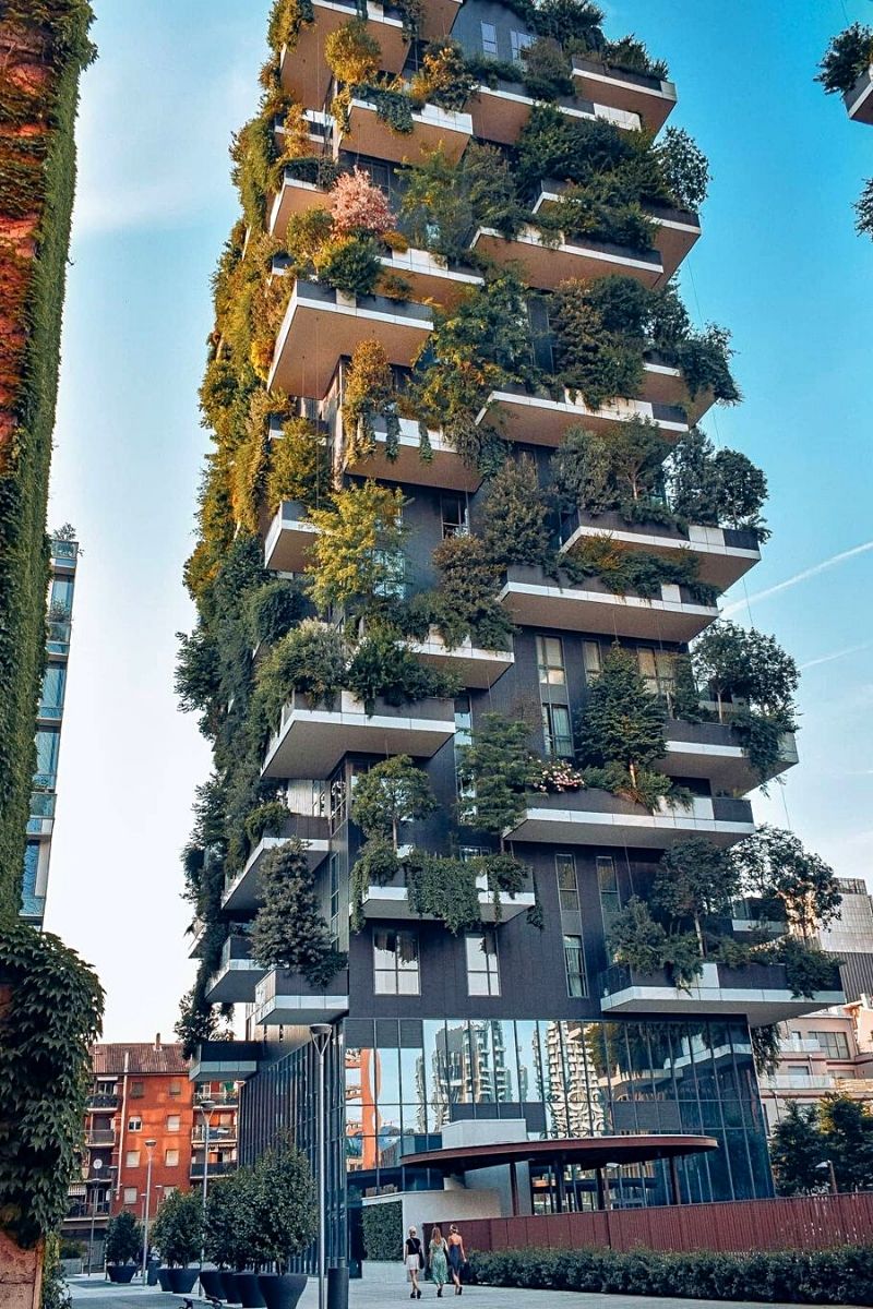 Bosco Verticale Italy on Thursd