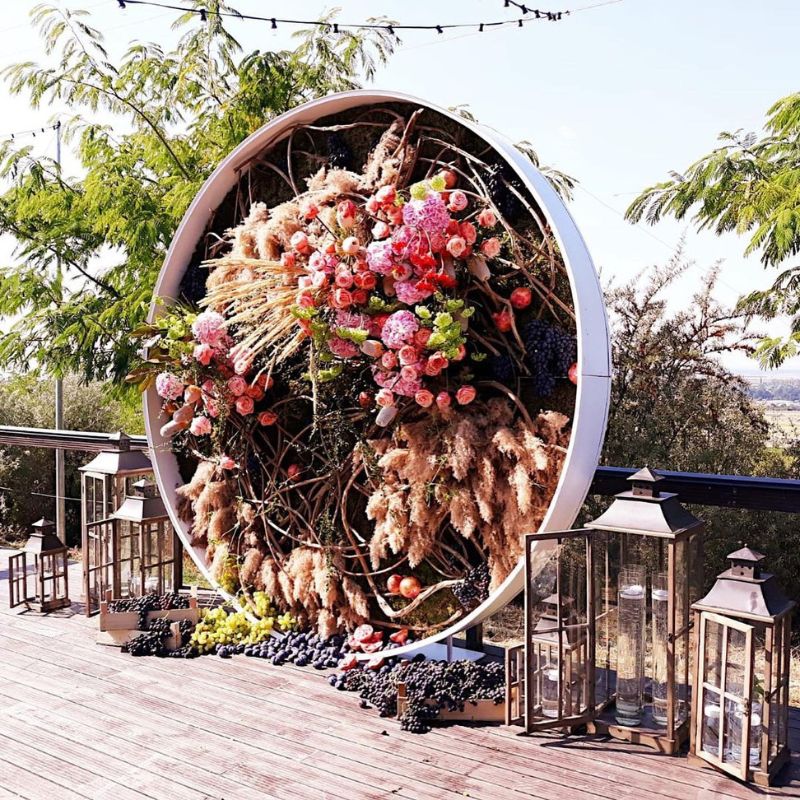 Floral installation by Nicu Bocancea on Thursd
