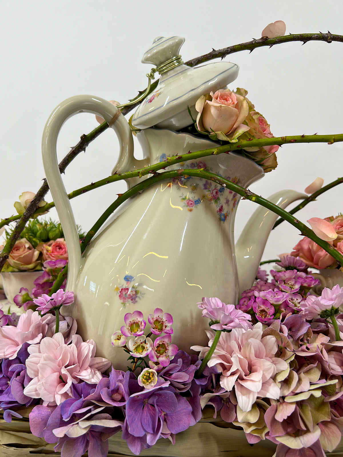 Flower Circus Waxflower design tea pot on Thursd