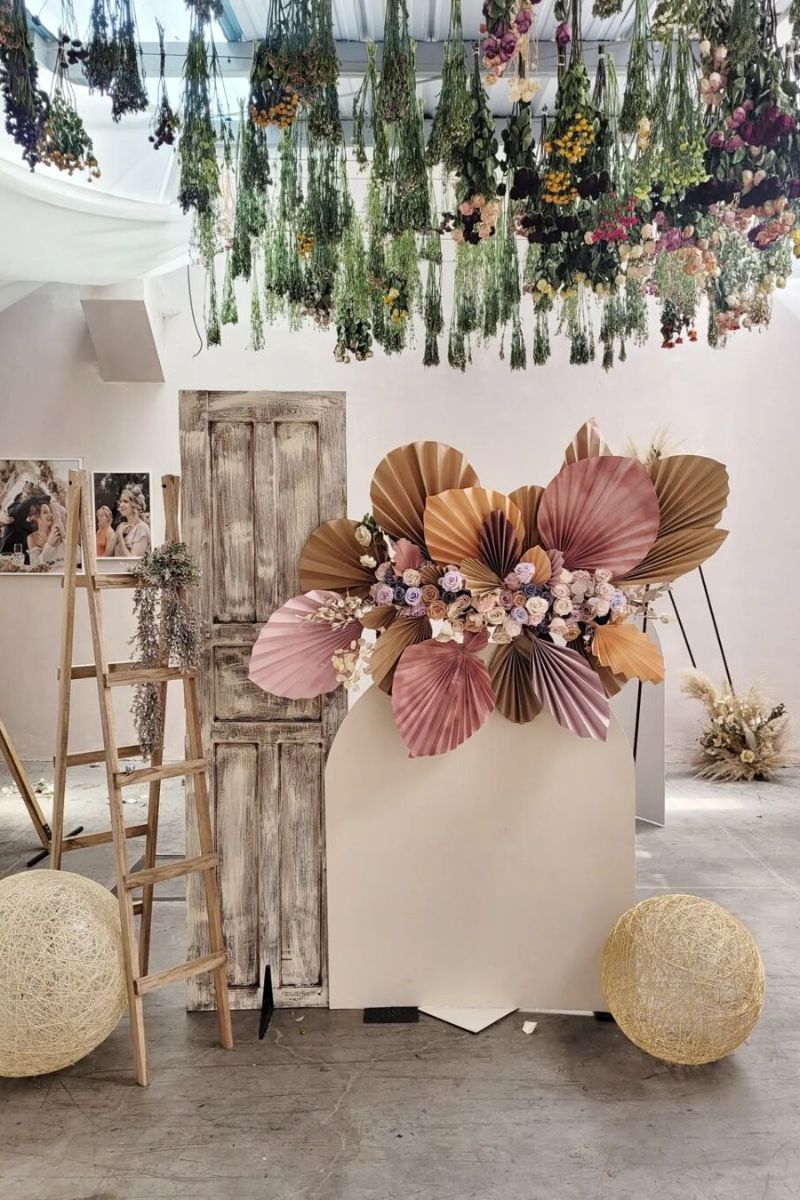 Atix Home's dried flower decorations for different ocassions on Thursd