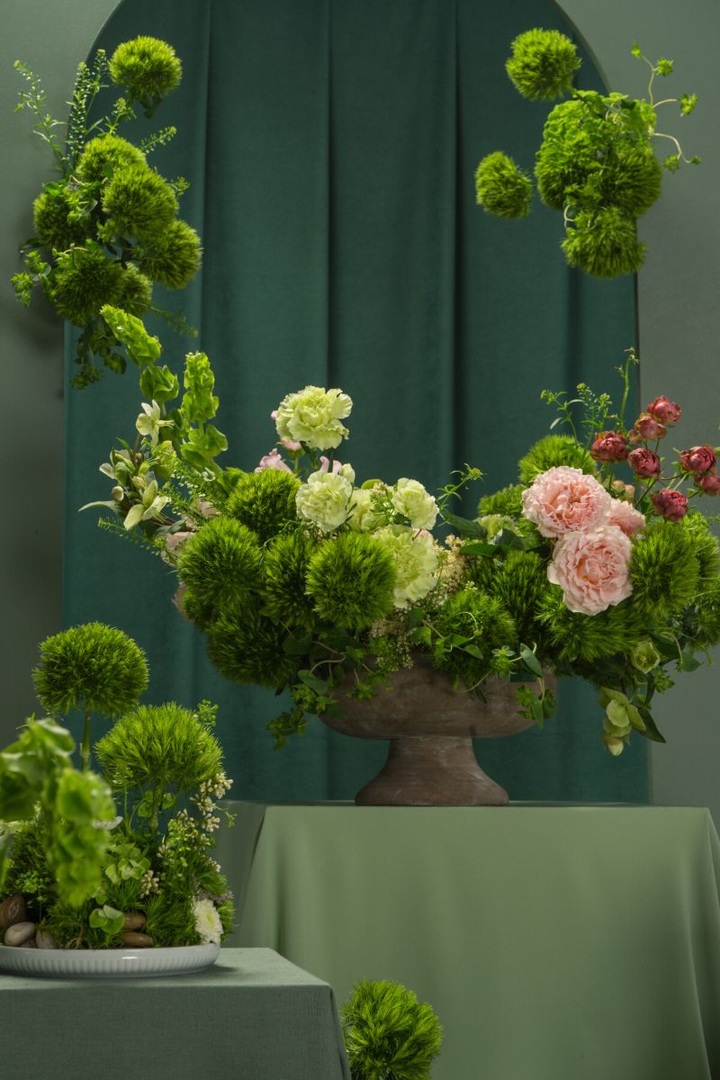 Floral arrangement using Kiwi Mellow Cool on Thursd