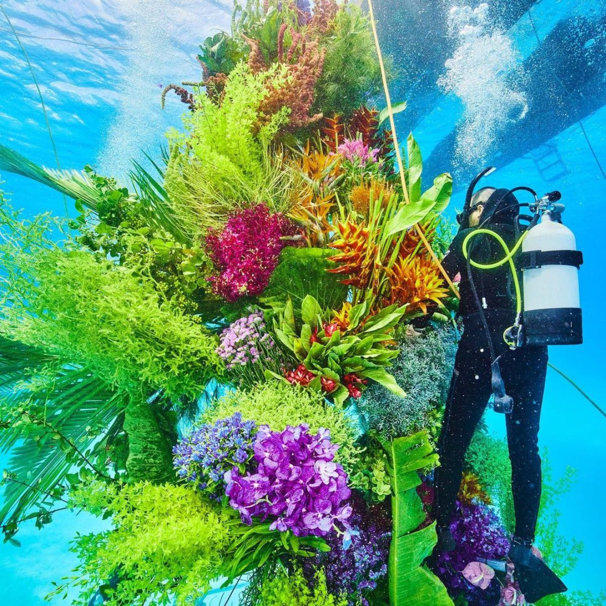 get-submerged-into-azuma-makotos-latest-botanical-sculpture-in-japans-deep-sea-featured
