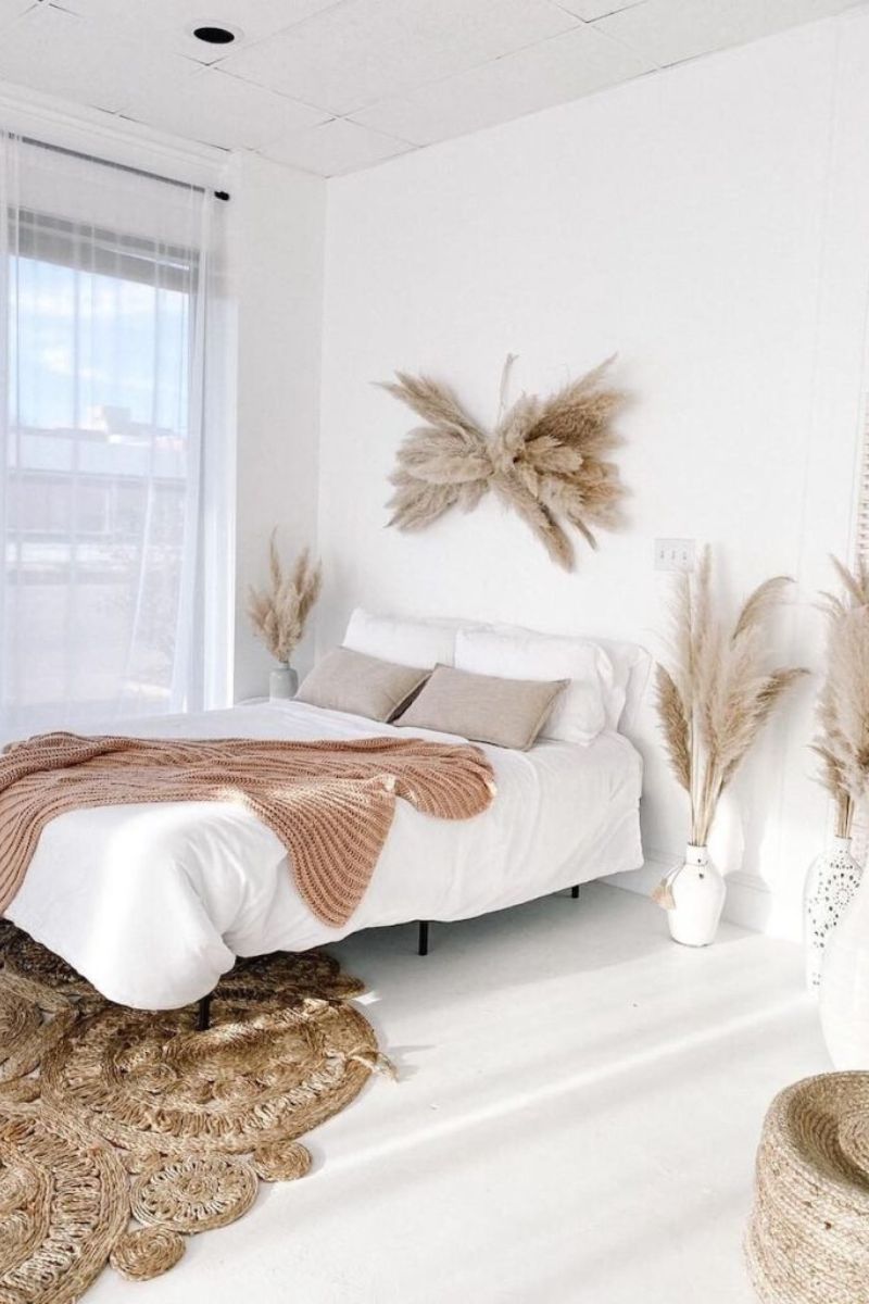 Decorating With Pampas Grass - Pampas Grass Decor Trend