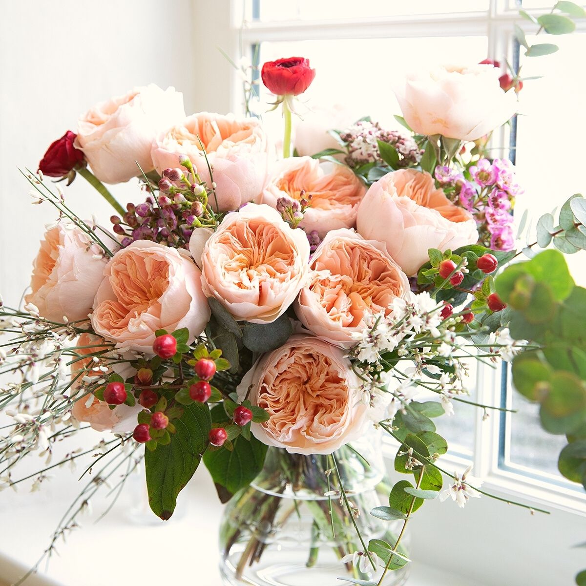 Rose Juliet peach tones are part of the Thursd Floral Trend Color for 2023 on Thursd