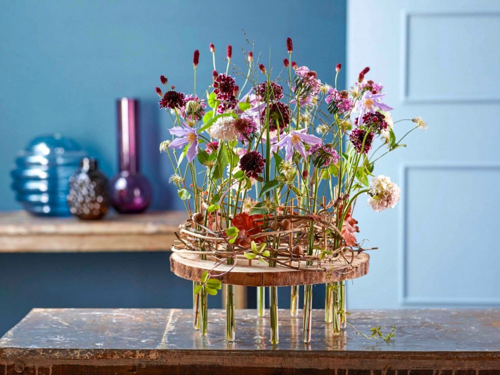 Trend Color Palette in a BLOOM's Design With Marginpar Flowers on Thursd