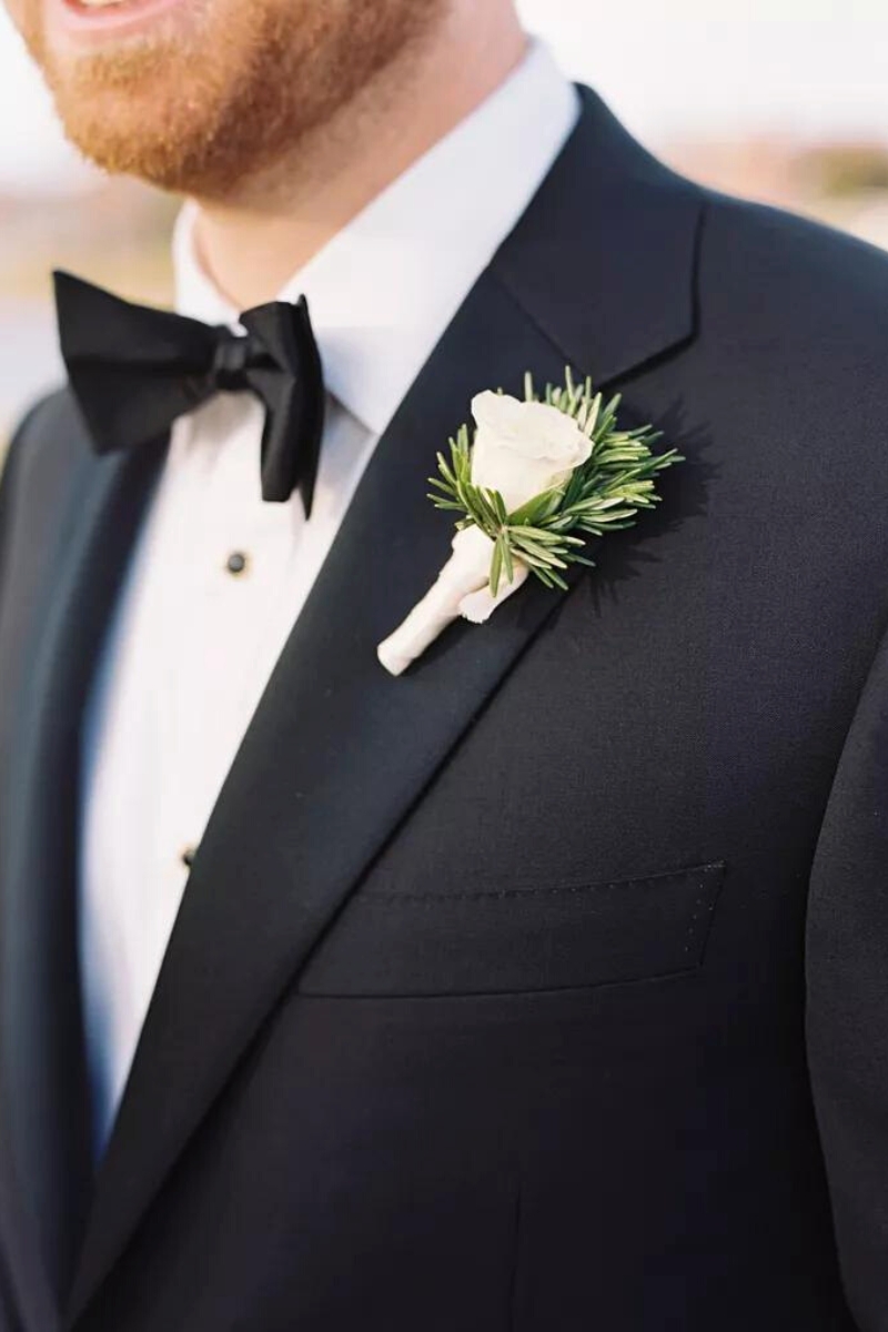 Wedding boutonniere with ivory rose on Thursd