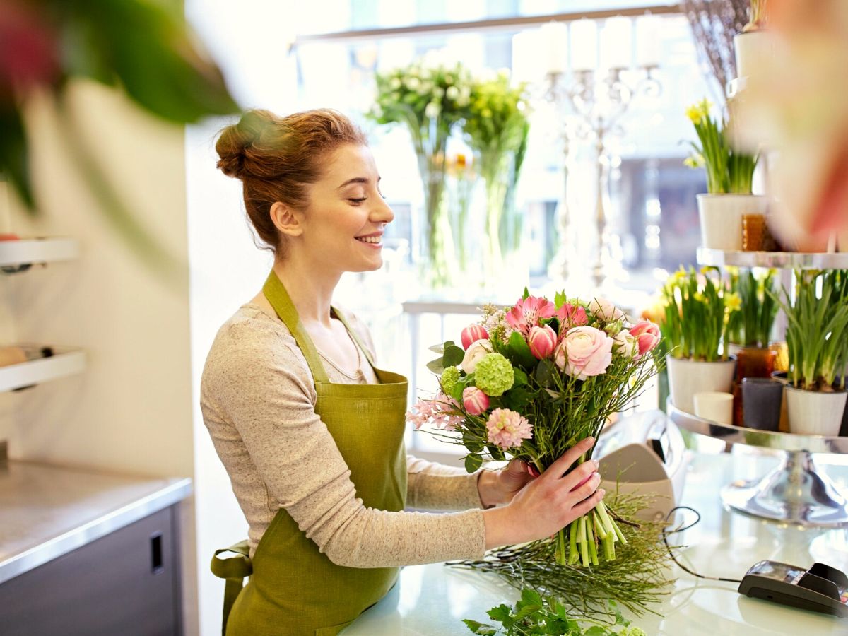 Good quality flowers in flower shops on Thursd