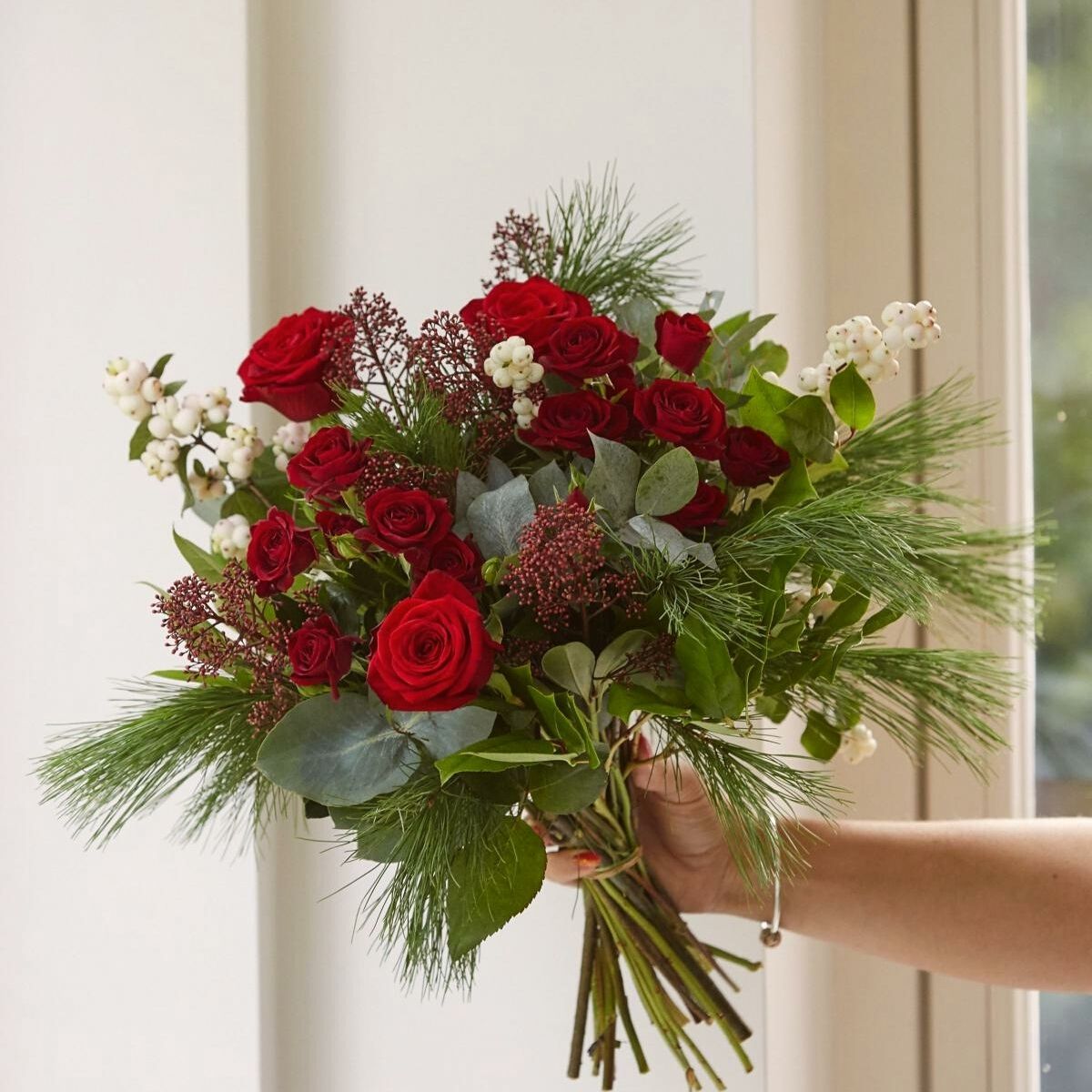 Creating a xmas flower guide is a good tip to increase sales on Thursd
