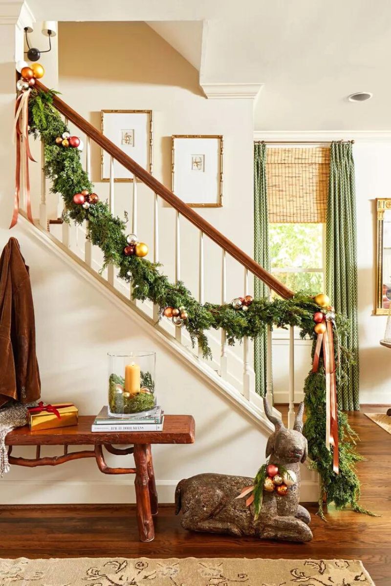 8 Types of Fresh Christmas Greenery for Holiday Decorating