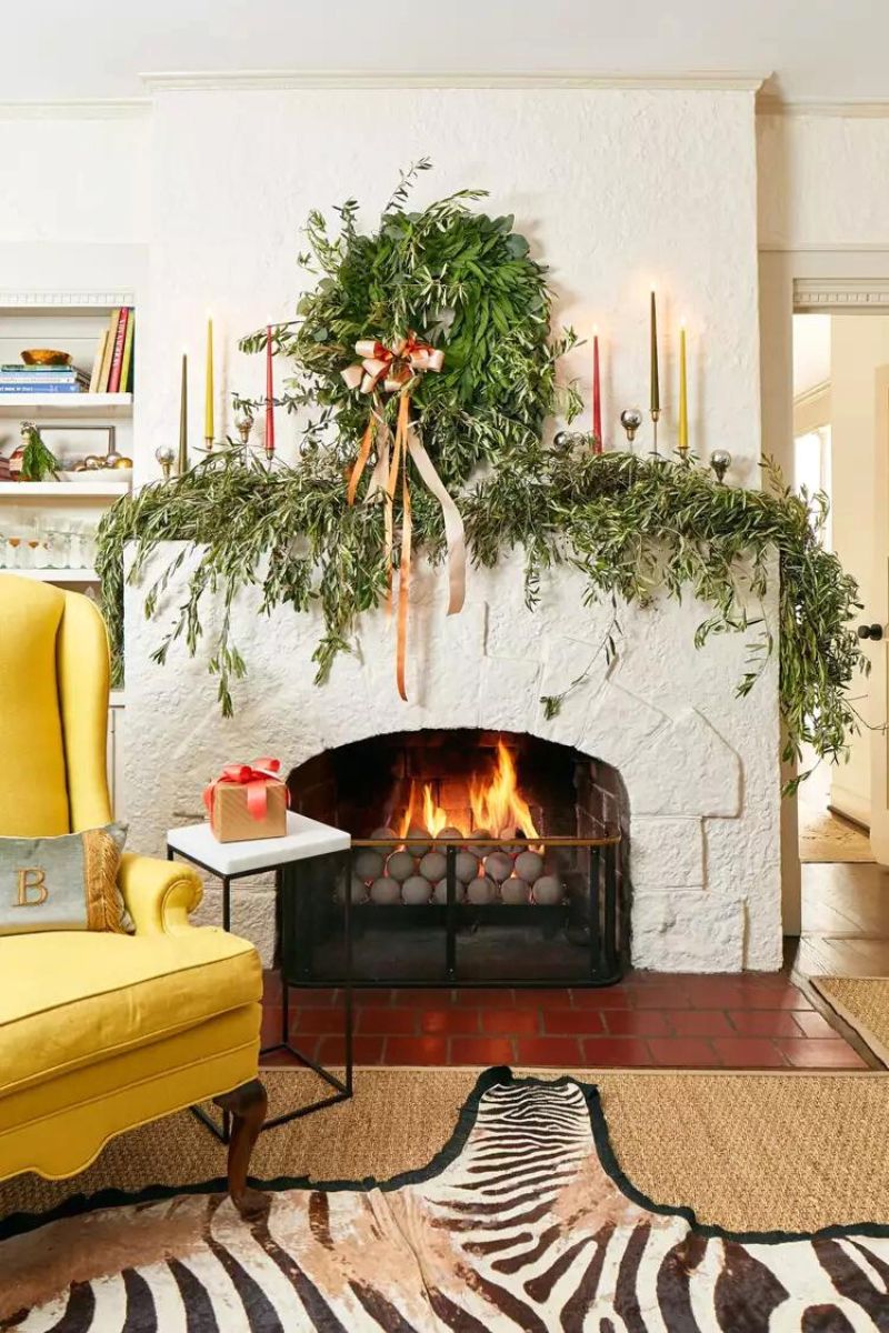 Olive branches make amazing Christmas greenery on Thursd