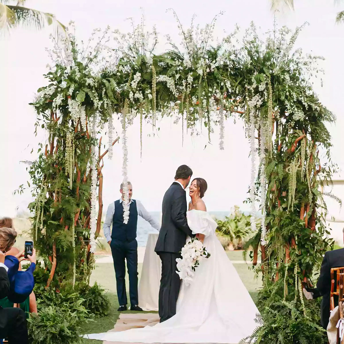 Wedding arch garlands by Adriana Rivera on Thursd