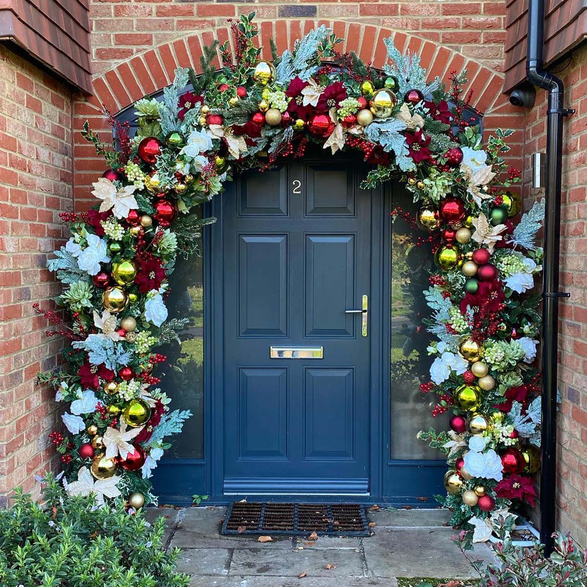 Top 10 Trending Christmas Decoration Ideas on TikTok Revealed - Article ...