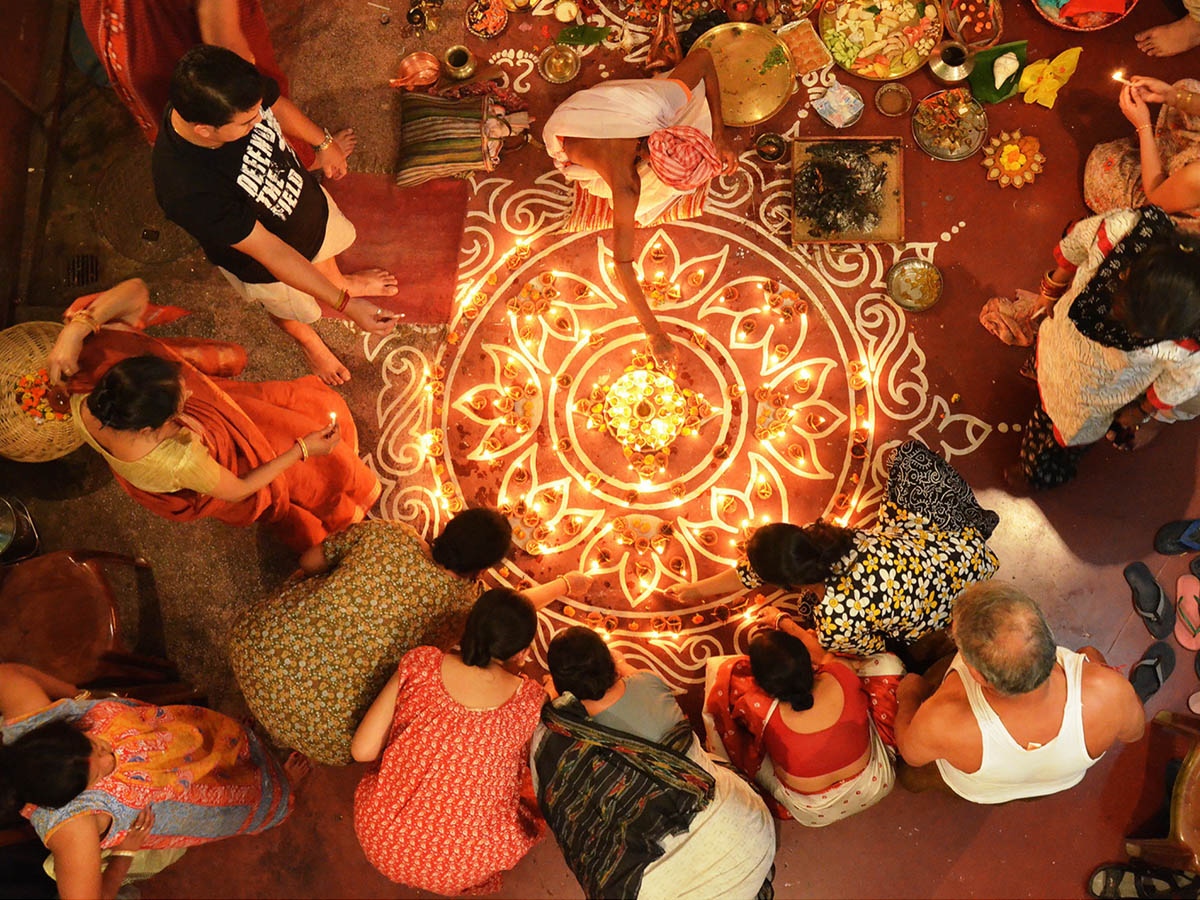 Diwali The FlowerFilled Festival of Lights in India Article on Thursd