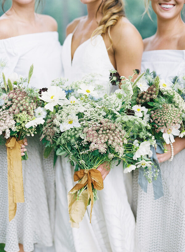 Queen anne’s lace flower wedding - wildflower bouquets - by tailor and table - on thursd