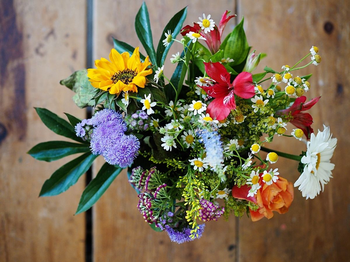 Flower bouquets are a great valentines date idea