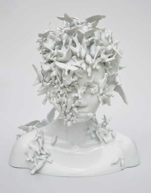 Contemporary Flower-Faced Sculptures That Shape the Future of Ceramics - face and birds - juliette clovis - on thursd