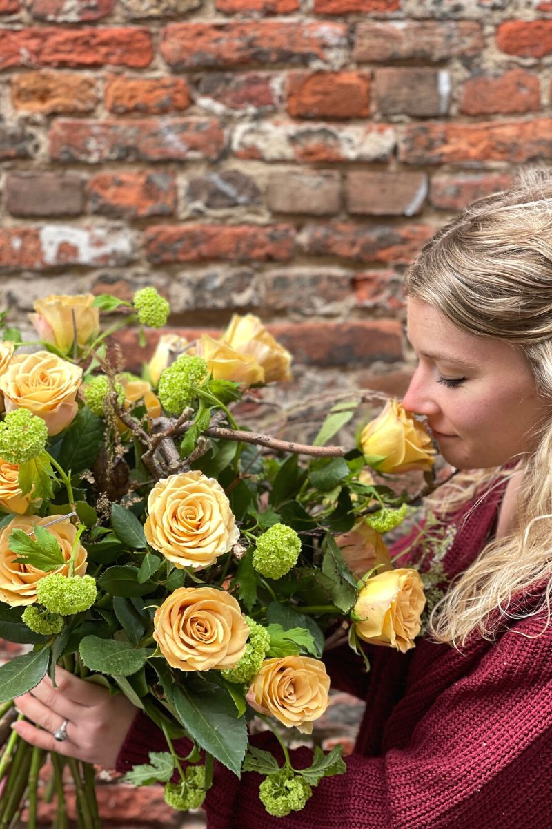 Rose Art Cafe in floral arrangements