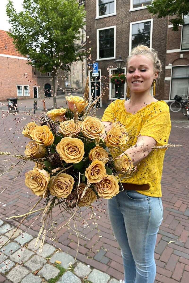 Get a Glance and Dose of Rose Art Café! Article onThursd