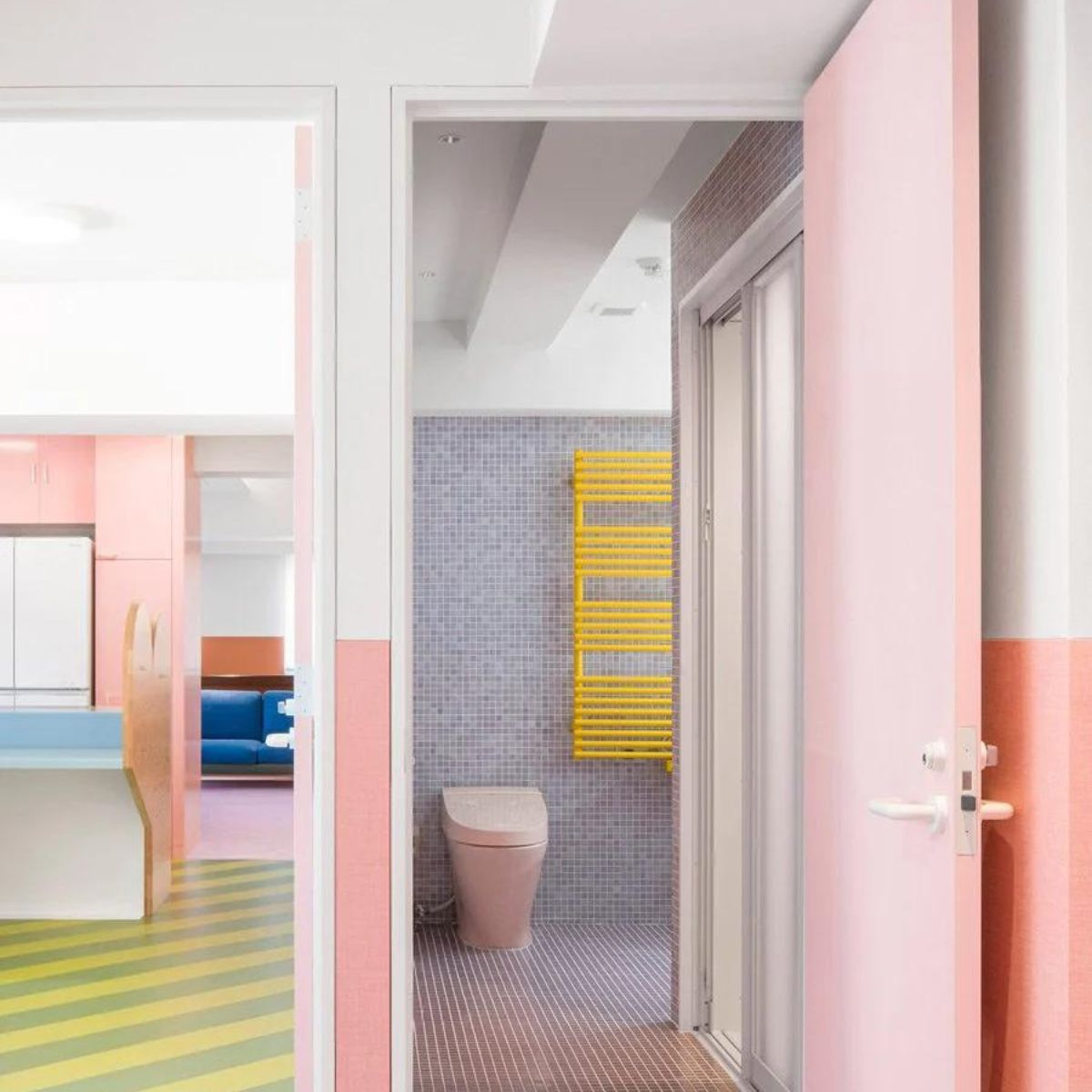 the-most-colorful-bathrooms-featured