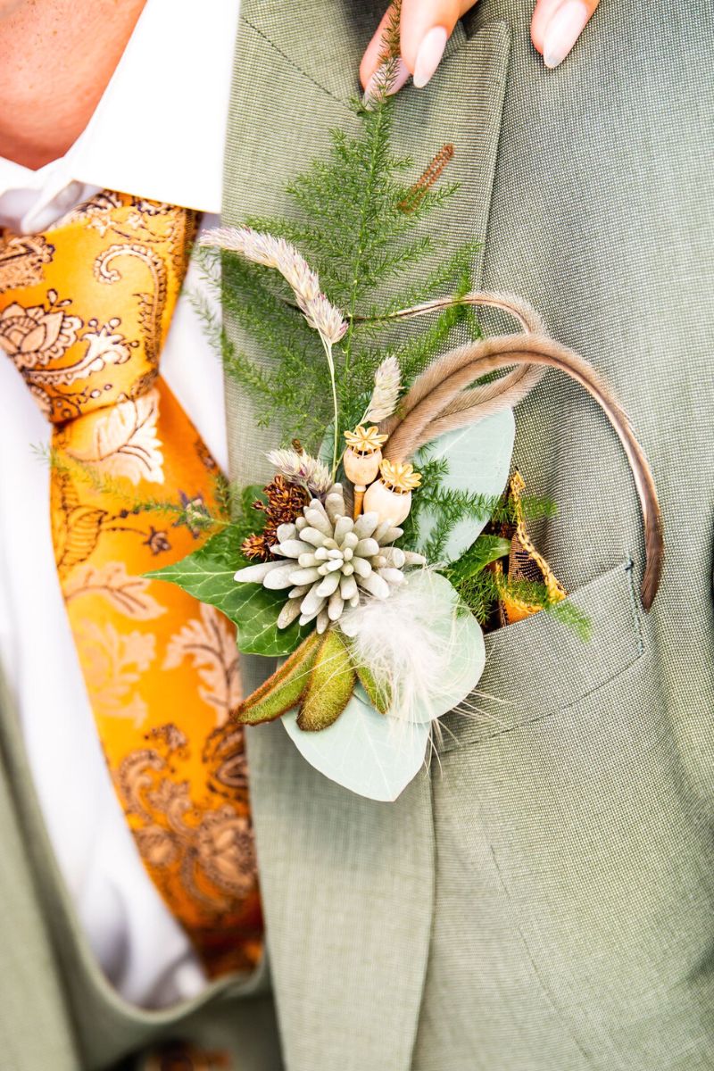 Boutonnieres for wedding season