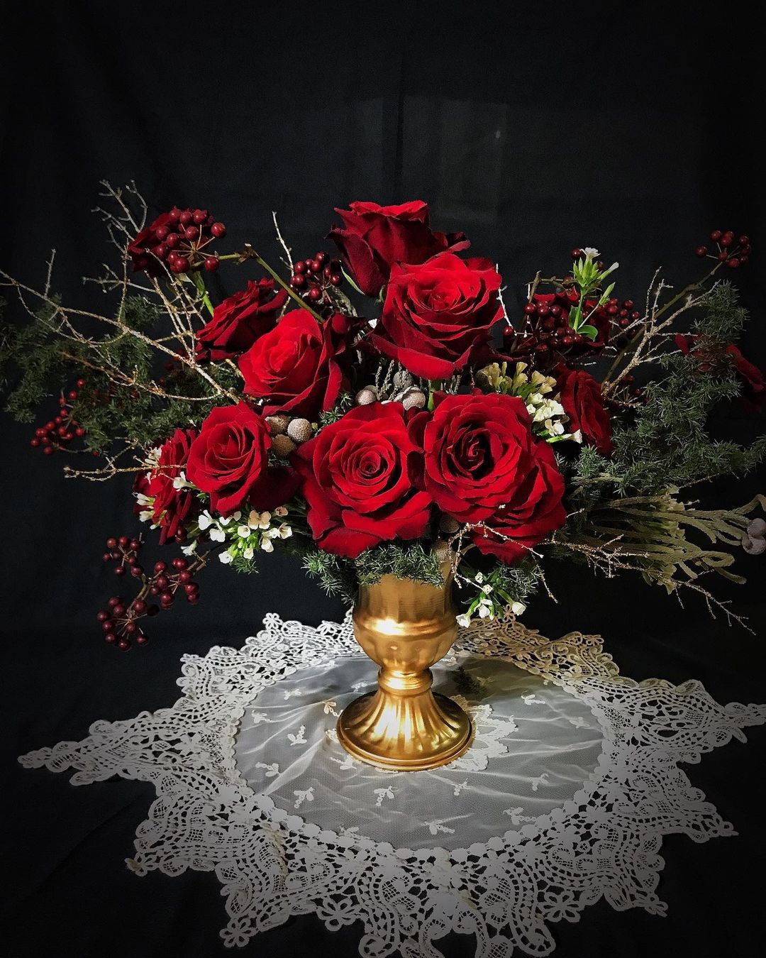 Rose Explorer in golden vase