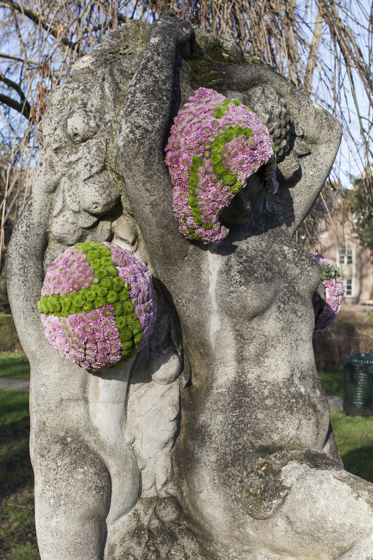 Florist Geoffroy Mottart Dresses Public Statues in Flowers Brussels