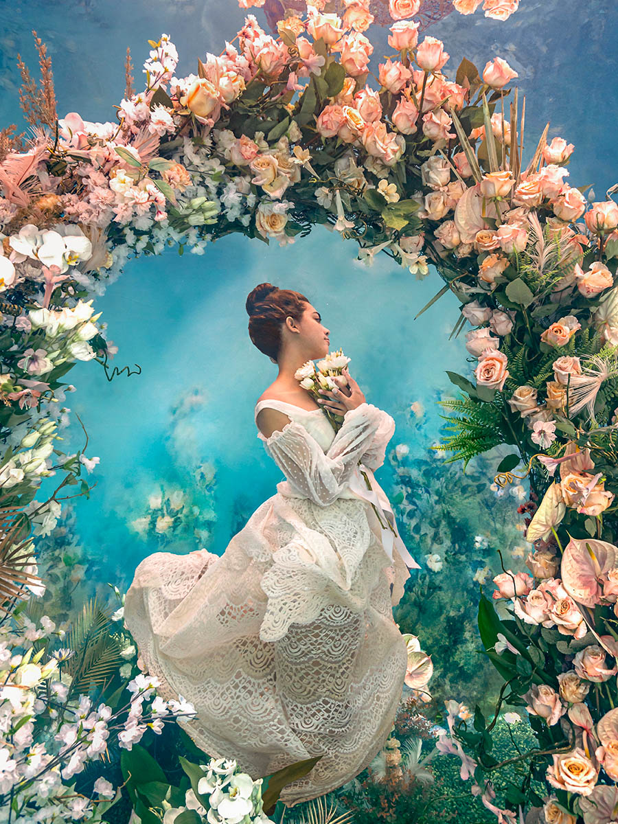 Underwater floral design by Garden and Grace