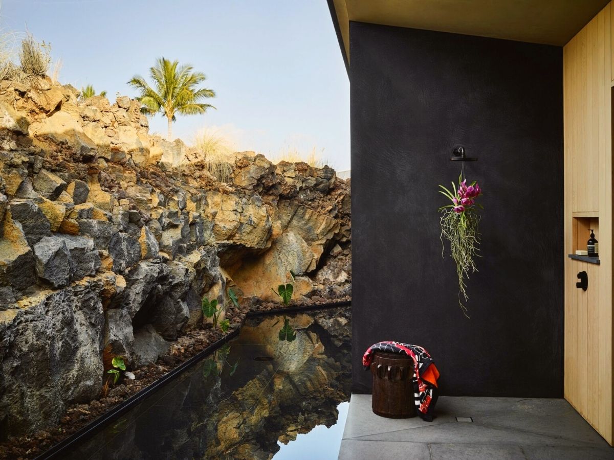 Kua Bay residences in the US has natural outdoor shower