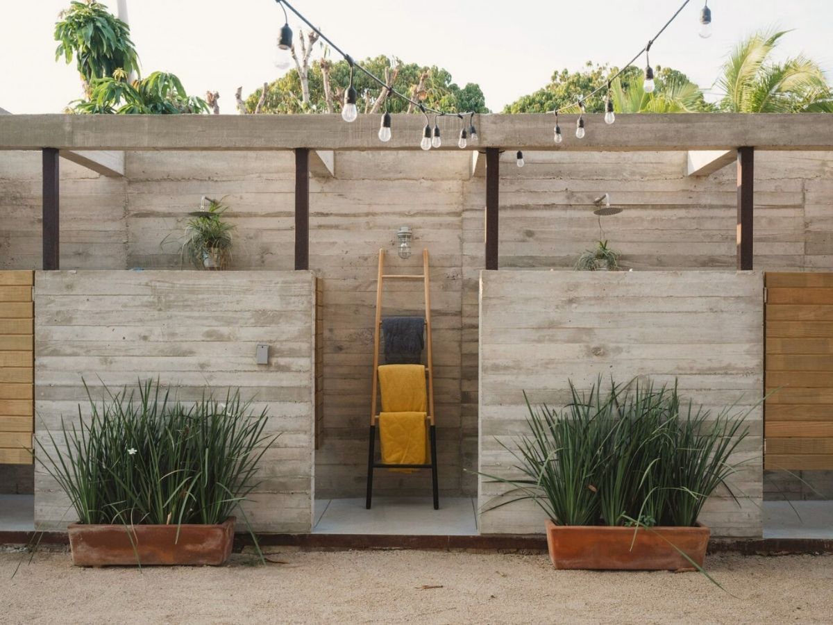 Mexican Casa Nu with outdoor shower