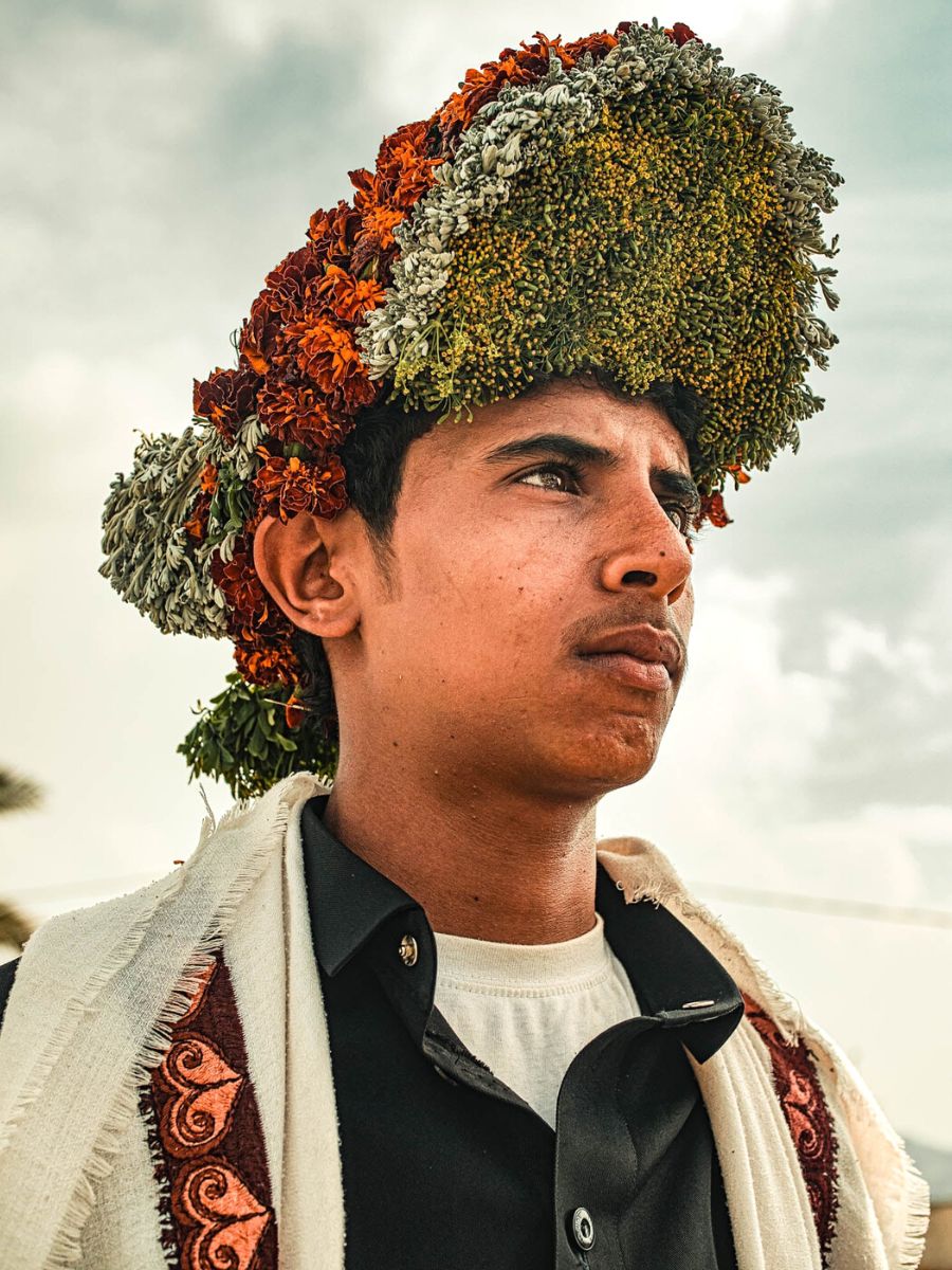 Saudi Men pose for Omar Reda