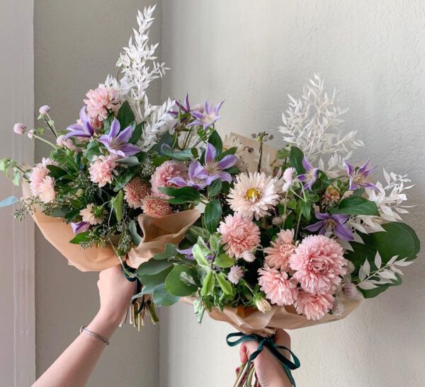 These Are the Floral Wedding Trends For 2021 Petite Bouquets