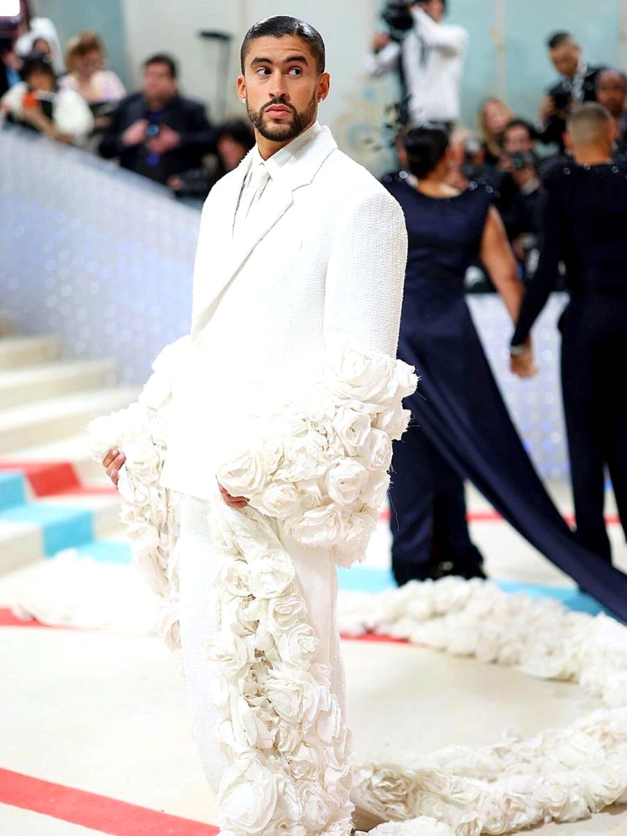 Camellias Took Over Every Single Attire During the Met Gala - Article on...