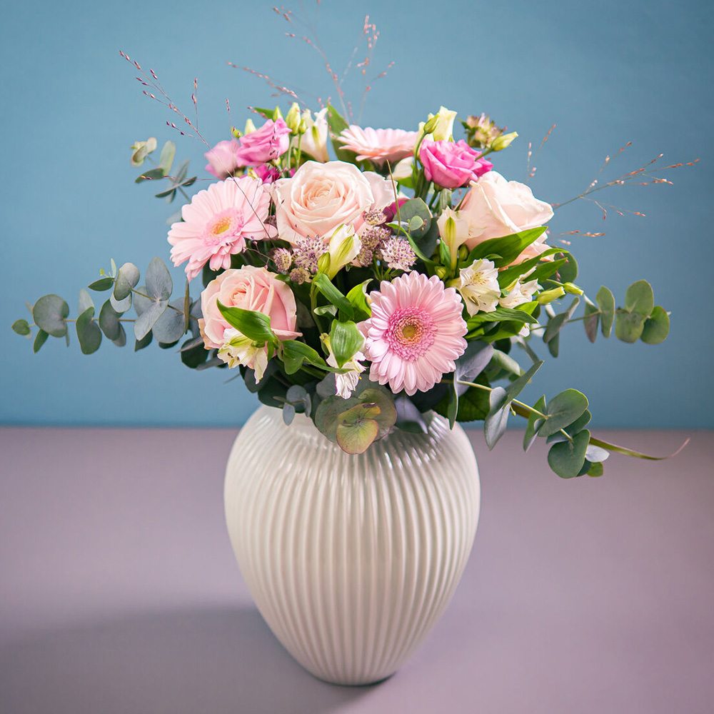 Euroflorist gerbera bouquet vase