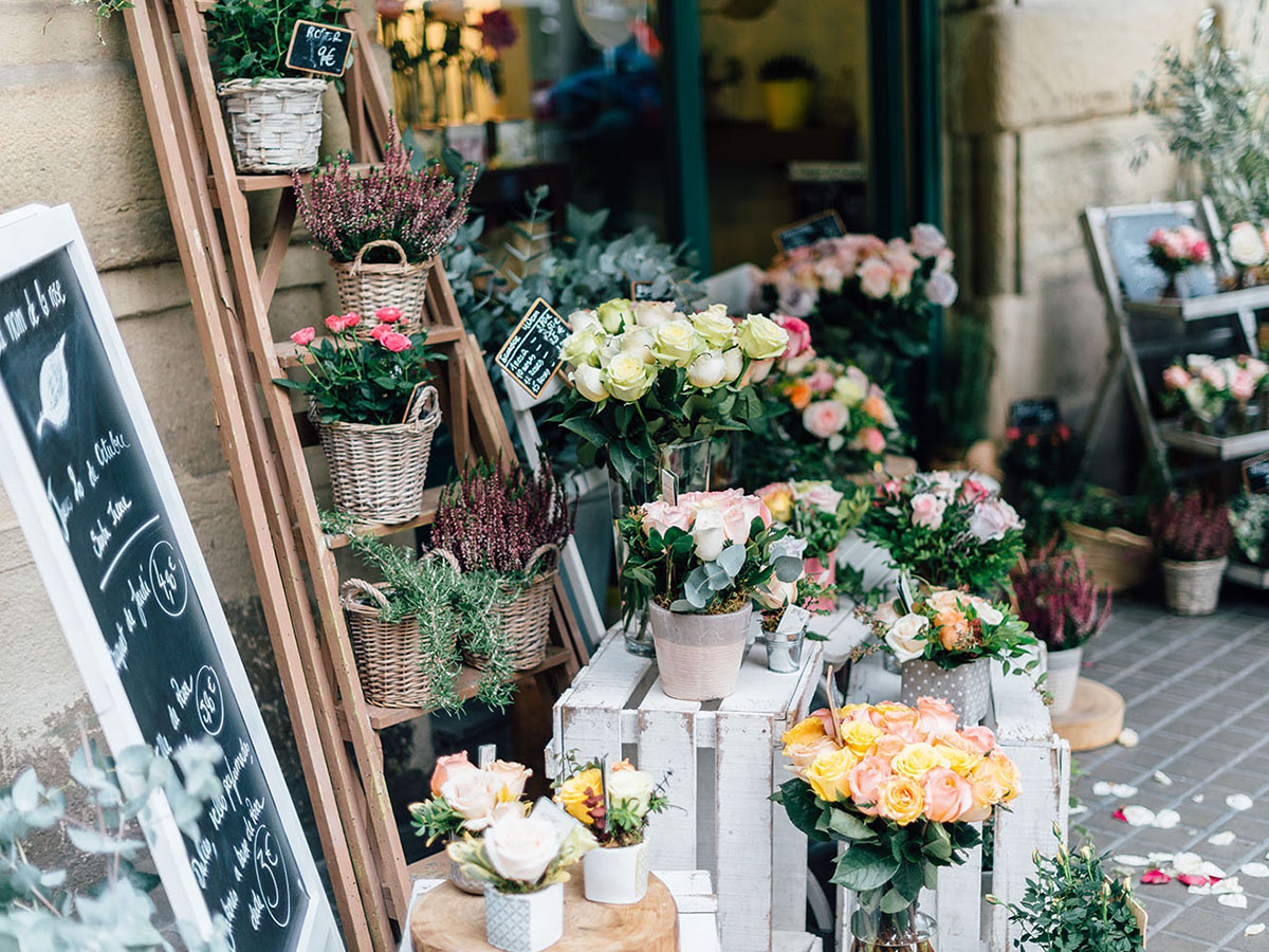 Florist outdoor display with roses