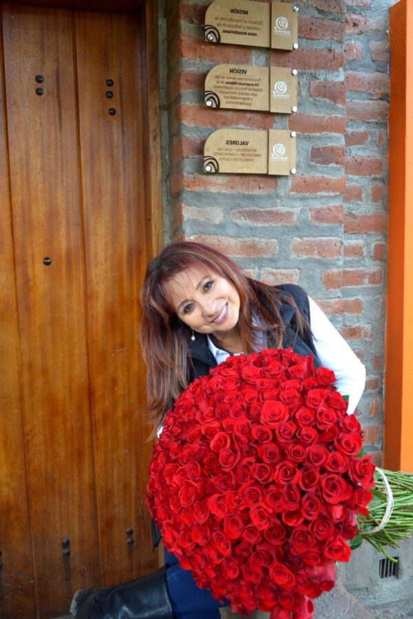 Meet Maryluz Naranjo from Naranjo Roses - Article on Thursd