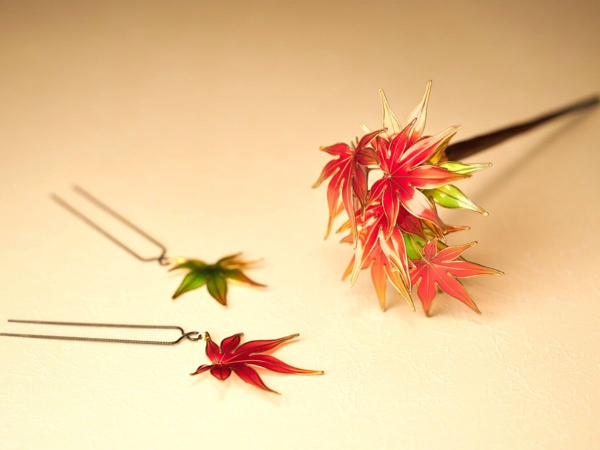 Autumn leaves wire hairpins by Sakae
